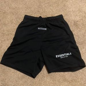 Essentials Shorts